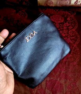 Zoeva 11 Makeup brushes with Pouch!