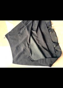 🖤Chic Black Ruffle Skirt
