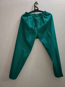 Women's Solid Mid Rise Cotton Pant