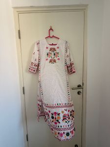 combo of 2 kurta sets