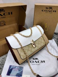 COACH**LANE SIGNATURE CANVAS SHOULDER BAG*
