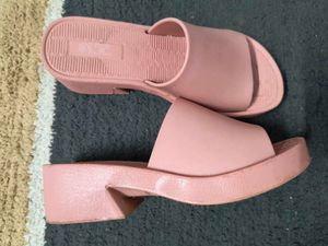 ZUDIO Pink Platform Slides NEW🎀