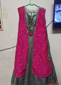 Elegant Ethnic Gown for Parties