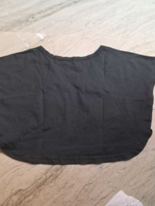 cute  top with laces short