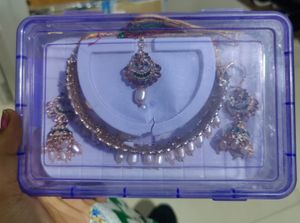 Jewellery For Women. New With Tag. Good Condition.