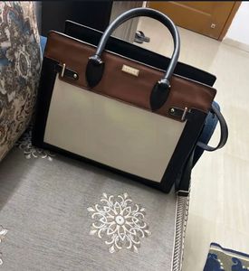 Stylish Colorblock Tote Bag