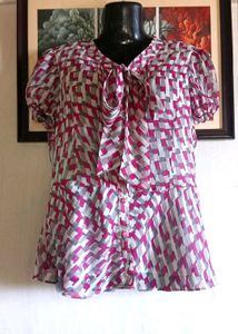 Chic Pink &amp; Grey Geometric Print Blouse
