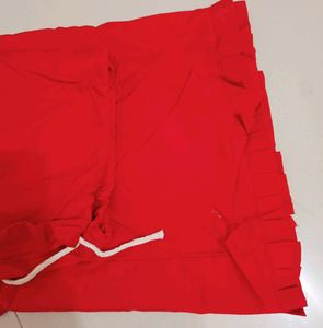 Red peticot With Frills.