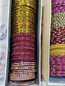 Assorted Bangles Set box of 2