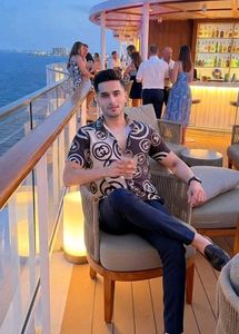 Stylish Graphic Print Short Sleeve Shirt