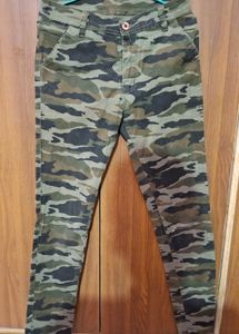 Camouflage Jeans