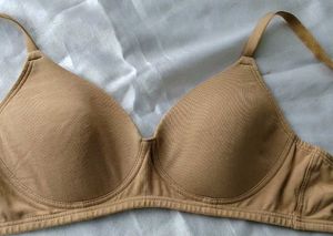 brand new (Amante)Comfortable Everyday Bra