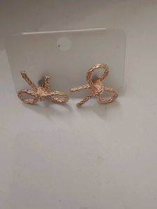 Rose Gold bow Earrings