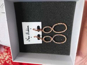 Elegant Crystal Drop Earrings