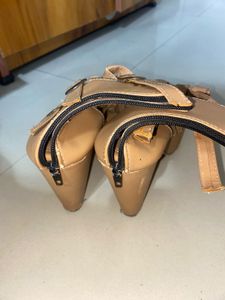 Stylish Tan Glazed Wedge Sandals