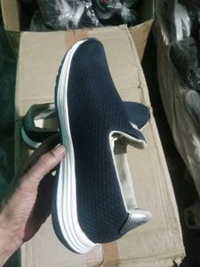 NEW NO USED CASUAL SHOES FOR MAN,
