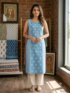 Chic Blue Sleeveless Kurta