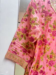 Elegant Pink Floral Kurta with Embellishments