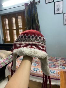 Cozy Red &amp; White Patterned Winter Hat