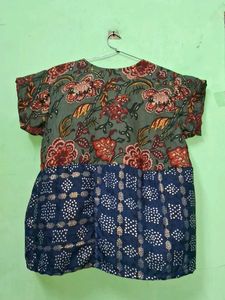 Vibrant Floral Print Tunic Top 3XL