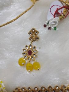 Lemon Yellow Choker Set