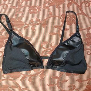 sexy  black bra ,Sleek Front-Clasp Bralette