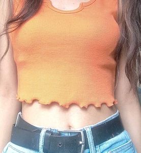 Ribbed Lettuce Trim Crop Top