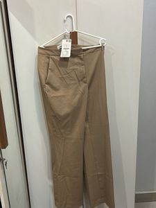 Zara- size L- with tags- without belt