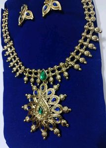 Golden Jewellery Set With Green Blue Stones
