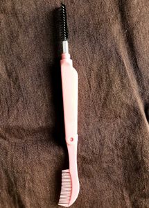 Pink Eyelash Curler Tool