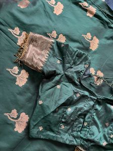 Elegant Emerald Green Banarasi Saree