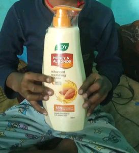Joy Honey & Almonds Body Lotion