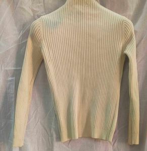 Ribbed V-Neck Long Sleeve Top