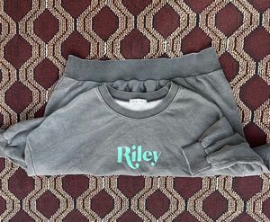 Riley Graphic Sweatshirt acid washed style