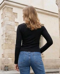 SHEIN Chic Black Square Neck Long Sleeve Top
