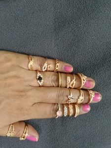 Finger Ring Set ( Pack Of 16 )