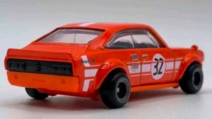 HotWheels 72 Datson sunny coupe , Compact Kings