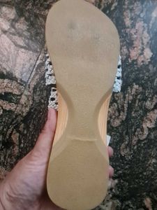 Brand new WHITE SHUCO FLATS