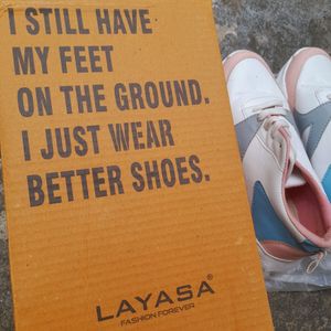 Women's Sneakers ( Length -28-29 Cm)