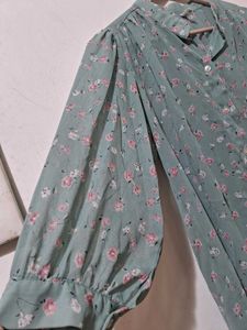 Vintage Floral Button-Up Blouse