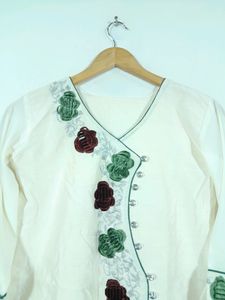 White With Floral Embroidery Kurta Sets (Women's)