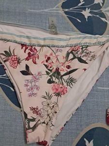 combo Of Four Imported Fabric Bra N Panty