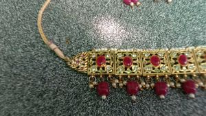 Stunning Gold Choker Necklace with Earrings