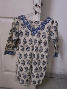 Cream Kurta with Blue Paisley Print