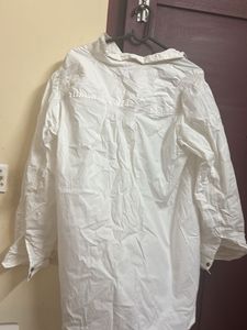 Chic White oversized shirt