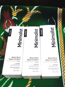 Minimalist Hair Mask for Frizzy & Damaged