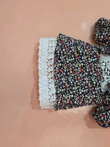 Floral Lace Trimmed top