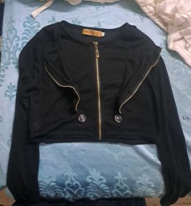 ✨️Stylish Black Cropped Zip-Up Top🫶