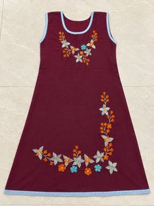 Embroidered Sleeveless Kurta