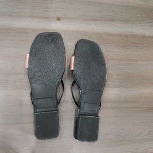 Elegant Black &amp; Pink Sandals